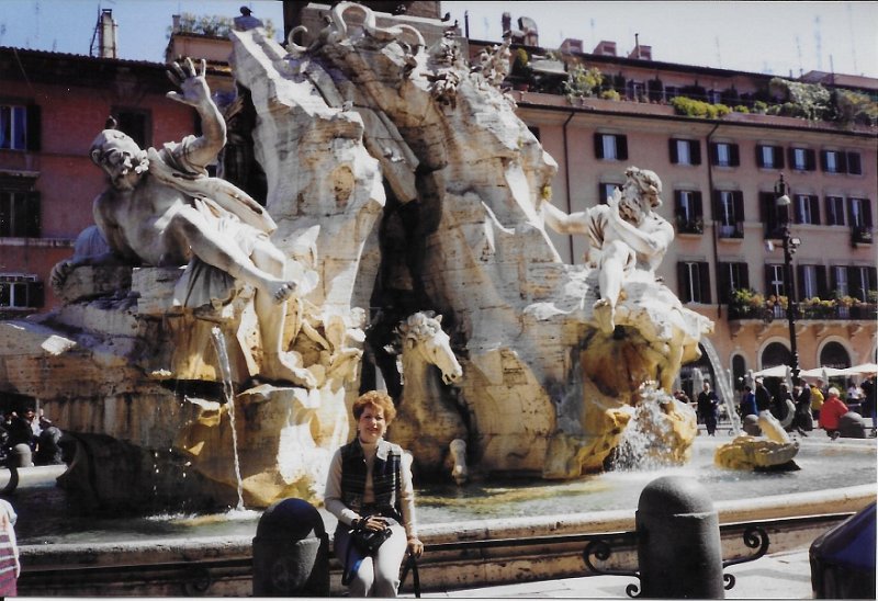 199803xx - 099 Venice, Florence, Rome Pam.jpg